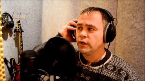 Грустная песня о расставании. Цепляет за душу.