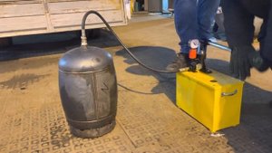 Пропановый баллон 27 литров. Стендовые испытания до разрушения (85 бар)