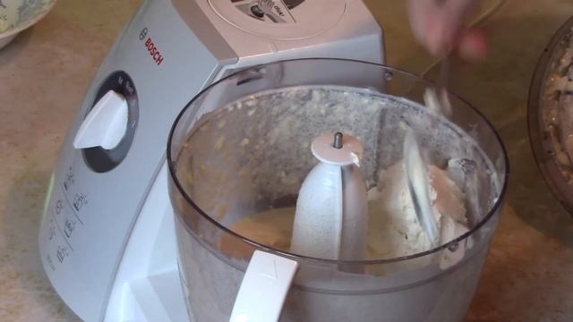 Творожная запеканка. Одно из самых вкусных блюд из творога. смотреть онлайн