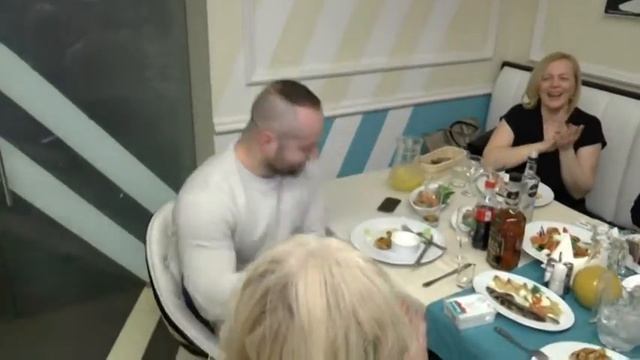 Ведущая Наталья Комиссарова смотреть онлайн