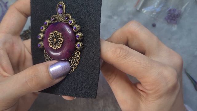 Creative Bead Embroidery | Bargain Bead Box April 2021| Vintage Violets смотреть онлайн