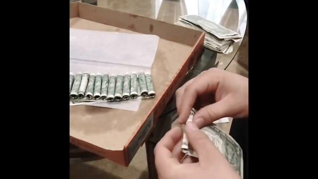 Pizza money смотреть онлайн