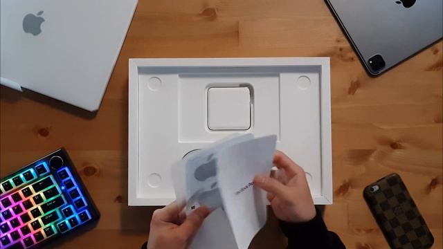 Macbook Pro 14" M2 Pro - Unboxing смотреть онлайн