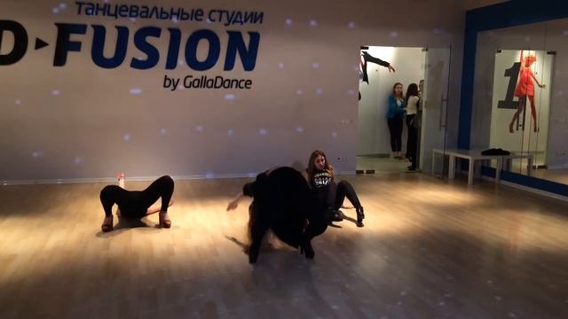 Лиля Дриганова Ladys Dance на Dance Mix Party в D-FUSION смотреть онлайн