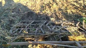 БЕЗ НЕГО НЕ КАК, ПОРА ПОРАБОТАТЬ / РАБОТА ТЯЖЁЛЫМ МОТОБЛОКОМ НА ОГОРОДЕ / СГРЕБАЕТ ,БОРОНУЕТ...