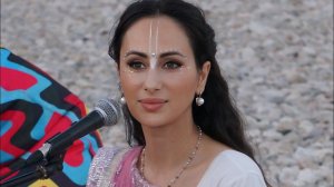 Хари Ом Тат Сат и Говиндам Ади Пурушам