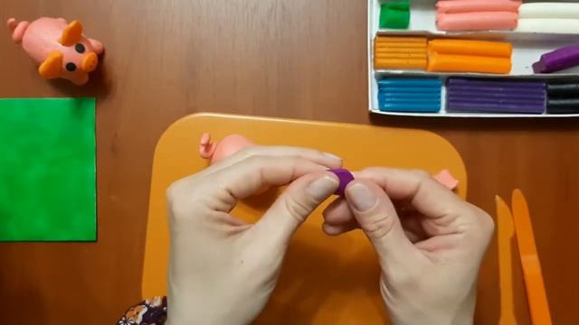 Порося на подвір'ї. Ліплення з пластиліну