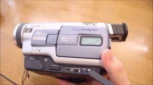 ? SONY Digital-8 Camcorder ( SONY Handycam DCR-TRV325E ) Test & Demonstration