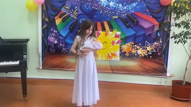 Еременко Вероника 10 лет 3 класс хоровое отделение. Словацкая нар. песня "Ночь сизокрылая" смотреть онлайн