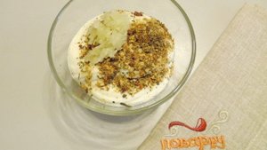 Курица в духовке под сметанным соусом