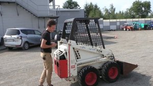 Краткий обзор фронтального погрузчика TCM BOBCAT 315 за 485 000 рублей в наличии во Владивостоке!