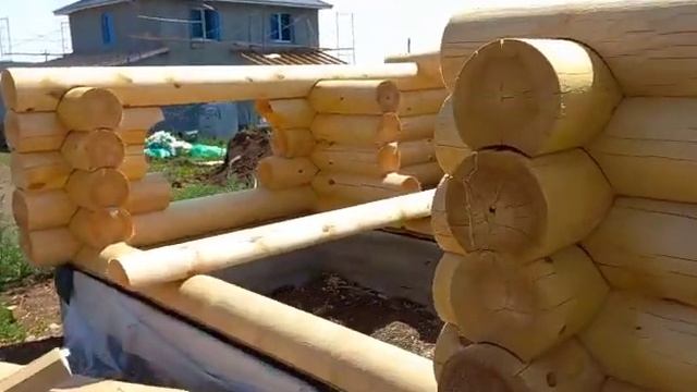 Строительсвто дома из бревна в Екатеринбурге   Фундамент, сруб, кровля = 1450000руб  6х6, плюс вера