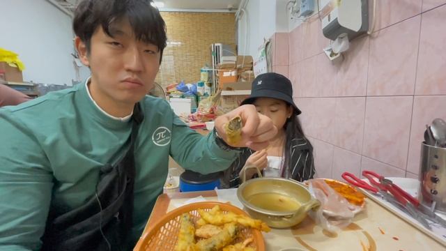 УЛИЧНАЯ ЕДА НА КОРЕЙСКОМ РЫНКЕ:КАЛЬМАР,МАНДУ,КРЕВЕТКИ В КЛЯРЕ,ПУННОПАН/НИКОЛАЙ ПО-КОРЕЙСКИ