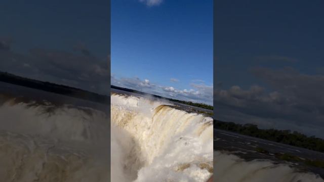 Водопад Игуасу, завораживающие кадры.