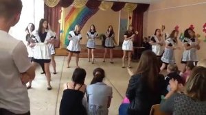 Танец на день учителя.mp4