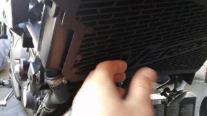 Kawasaki versys 650  2017. Защита радиатора.