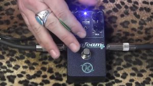 Keeley SEAFOAM + Chorus & VIbrato pedal of perpetual excellence