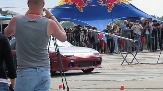 MVI 2995 Нисан 200SX свободный заезд смотреть онлайн