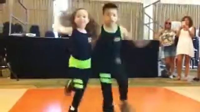 #latino #salsa #reggaeton Amazing kid latino dancers смотреть онлайн