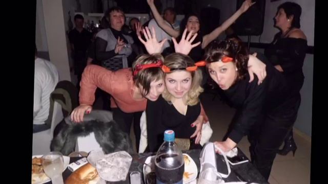 Вечеринка на Старый Новый год.mpg смотреть онлайн