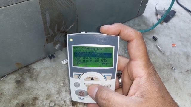 How to read instruction manual book Abb Acs510-550 | How to set basic parameter in Abb Acs510-550 смотреть онлайн