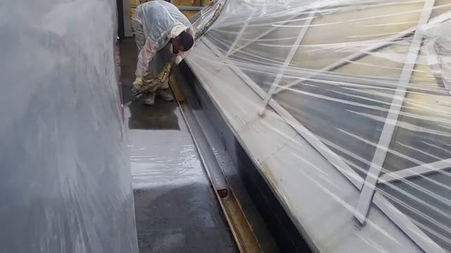Гидроизоляция кровли напыляемой полимочевиной