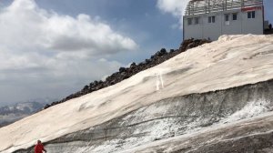 Панорама на Приют 11 Эльбрус, высота - 4050 метров