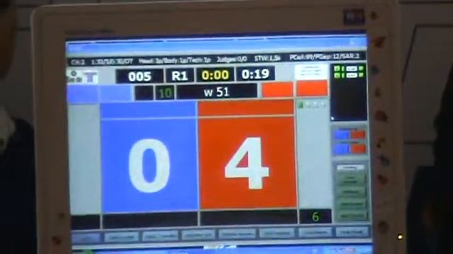 Бой 005 (Золотой Даянг 2013) Taekwondo WTF Даянг №2 смотреть онлайн