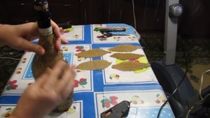 Декорирование бутылки фольгой и  мешковиной.     № 80