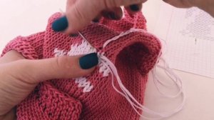 Вышивка на вязанном изделии