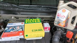 Замена масла в двигателе 3ZR-FE на TOYOTA RAV4 4 поколения.