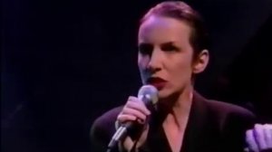 Annie Lennox - Why (Live 1992)
