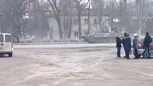 Российская военная техника в посёлке Каланчак, Херсонская область.