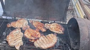 Жарим мясо на гриле