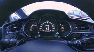 Паркуется САМА!!! Kia Ceed JD 2013 / Автопарковка