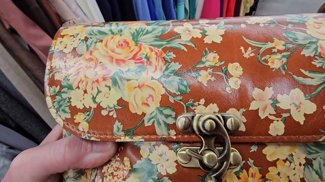 HENRI BENDEL, RADLEY LONDON & MORE DESIGNER 👛 & 💎 at RED, WHITE & BLUE! Thrift with me! смотреть онлайн