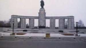 Cold War | West Berlin | Russian War Memorial |1977