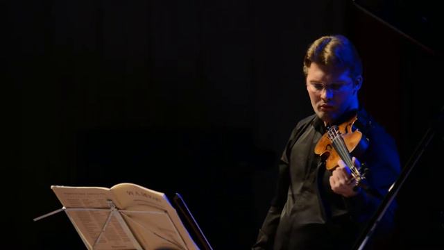 Кирилл Кравцов скрипка и Дмитрий Каприн рояльРоссия.