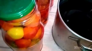 ПРОСТО ЗАЛЕЙТЕ ПОМИДОРЫ? ЯБЛОЧНЫМ? СОКОМ и самая вкусная заготовка на зиму готова!