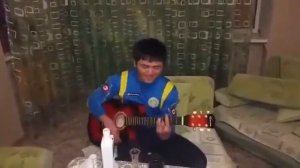Напиши письмо маган, отлично поет и играет!