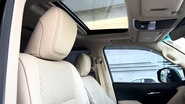 2024 Land Cruiser LC300 ZX - Interior and Exterior Walkaround [4K] смотреть онлайн