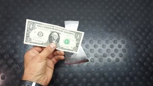 НЕ ВЫБРАСЫВАЙТЕ ТОПОР ИНАЧЕ ОН ВЕРНЕТСЯ