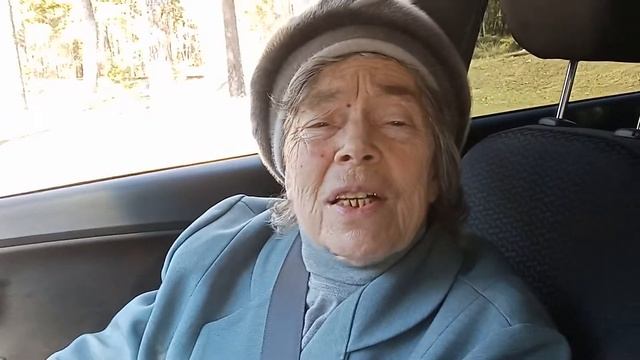 Бабушка Фатыма Назаровна читает цикл стихов разных поэтов смотреть онлайн