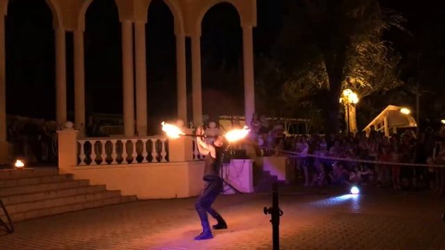 01. Огненное представление фаер шоу на набережной Евпатории. Евпатория 2016 (12.07.2016) им. Фрунз смотреть онлайн