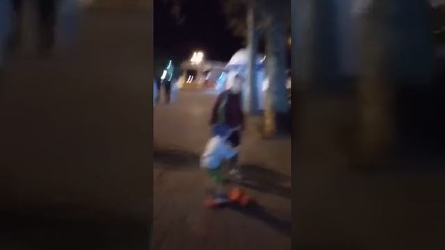 Абрамович и губернатор Кондратьев гуляют по набережной Геленджика смотреть онлайн