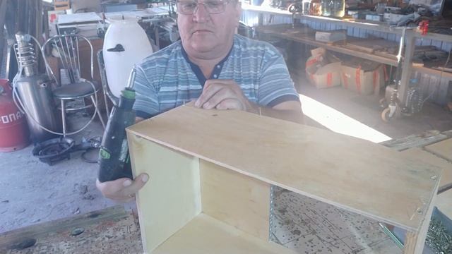 #05.3 Сборка гнездовья. К чертежам Клетка для кроликов МакляК-6.2 своими руками. смотреть онлайн