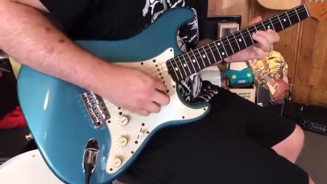 Carr Rambler 2x12” Fender Stratocaster 60’s Lake Placid Blue смотреть онлайн