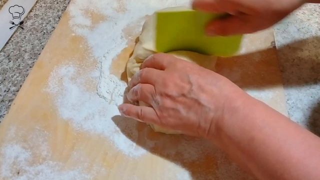 Самые вкусные БУЛОЧКИ С КОНФЕТАМИ быстро и просто смотреть онлайн