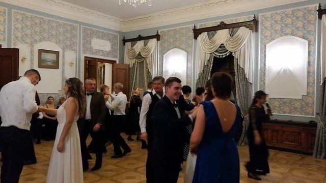 Танцы- это праздник и веселье... смотреть онлайн