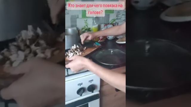 ЗАЙКА ВАРИТ СУП! СЕМЕЙНЫЕ ХЛОПОТЫ У ИРИШКИ ЧИКИ ПИКИ И ПАШИ!